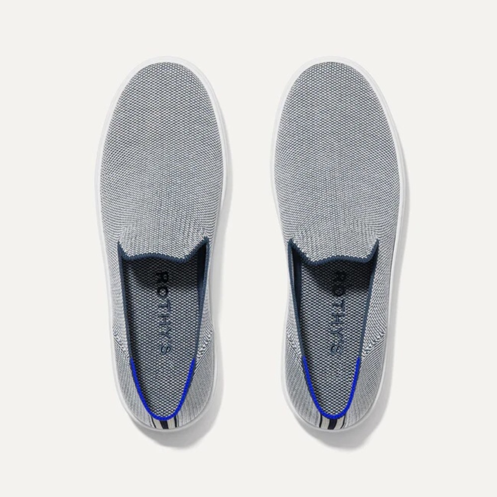 ROTHY’S The Sneaker, Anchor EUC in size 8